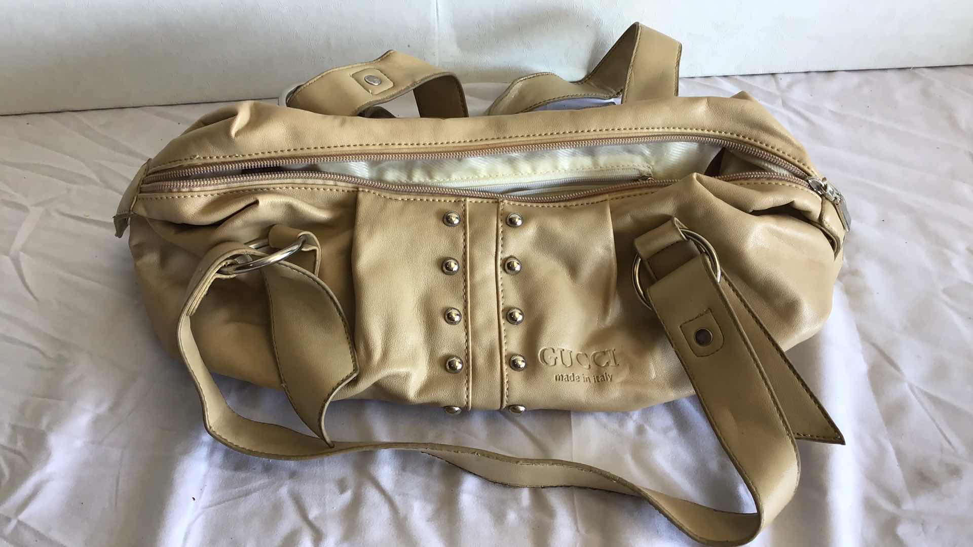 Photo 1 of FAUX GUCCI ILABEL TALIAN LEATHER HANDBAG-(NOT AUTHENTIC)