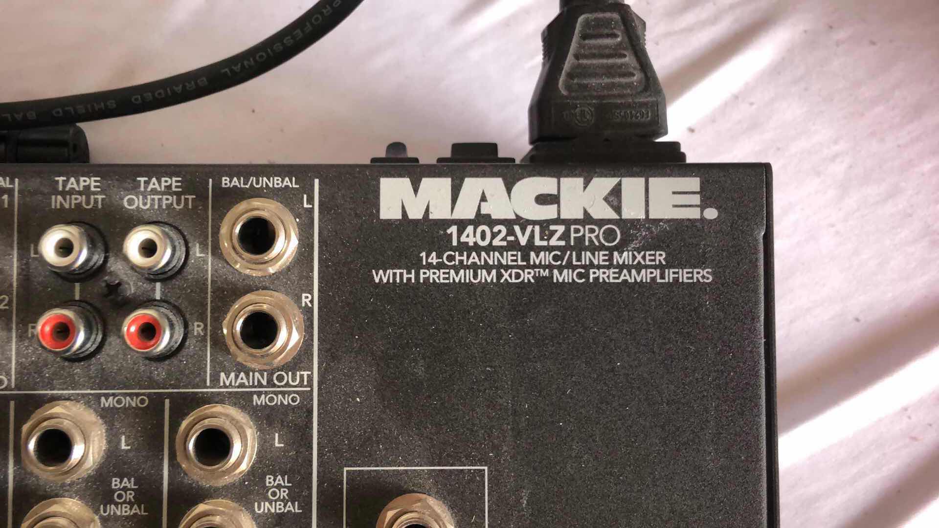 Photo 3 of MACKIE 1402 VLZ PRO 14 CHANNEL LINE MIXER W CABLES