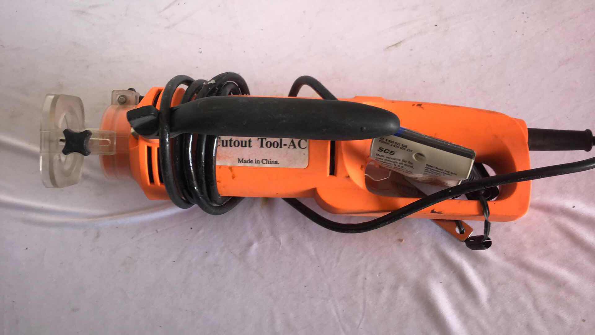 Photo 1 of CHICAGO ELECTRIC CUTOUT TOOL AC 42831