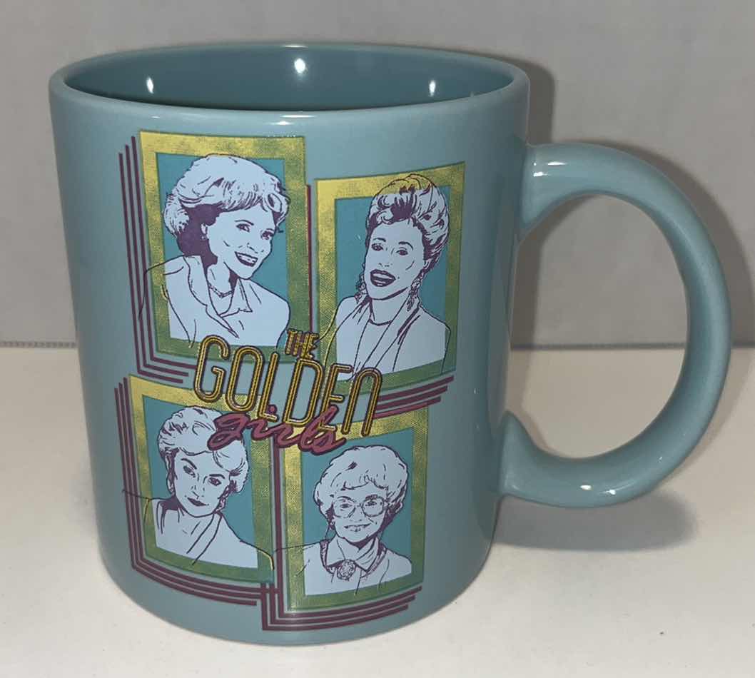 Photo 2 of NEW GOLDEN GIRLS RETRO SQUARES 20 OZ CERAMIC MUG