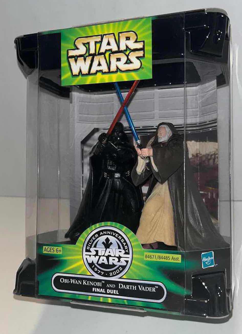 Photo 2 of NEW HASBRO STAR WARS SILVER ANNIVERSARY 1977-2002 “OBI-WAN KENOBI & DARTH VADAR, FINAL DUEL”