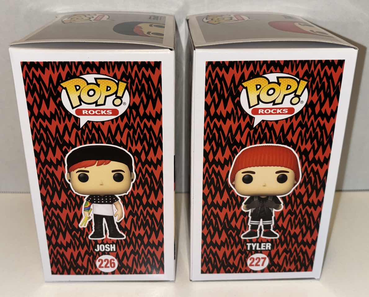 Photo 3 of NEW FUNKO POP! ROCKS TWENTY ONE PILOTS VINYL FIGURE 2-PACK, #226 JOSH & #227 TYLER