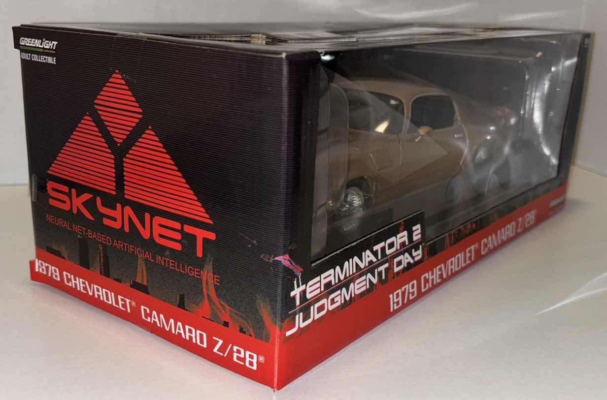 Photo 3 of NEW GREENLIGHT COLLECTIBLES TERMINATOR 2 JUDGMENT DAY DIE-CAST VEHICLE, 1979 CHEVROLET CAMARO Z/28