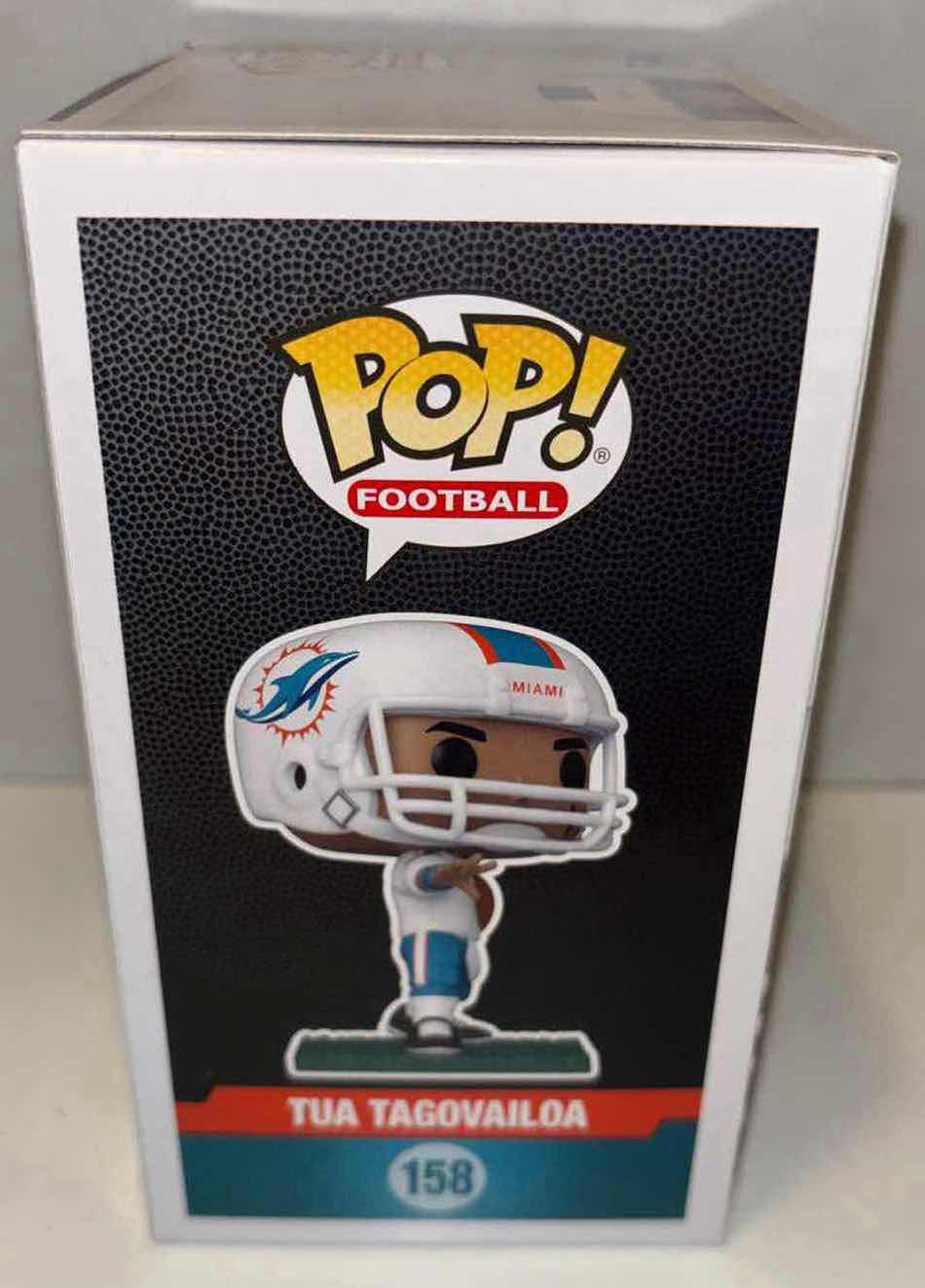 Photo 3 of NEW FUNKO POP! FOOTBALL VINYL FIGURE, NFL MIAMI DOLPHINS #158 TUA TAGOVAILOA