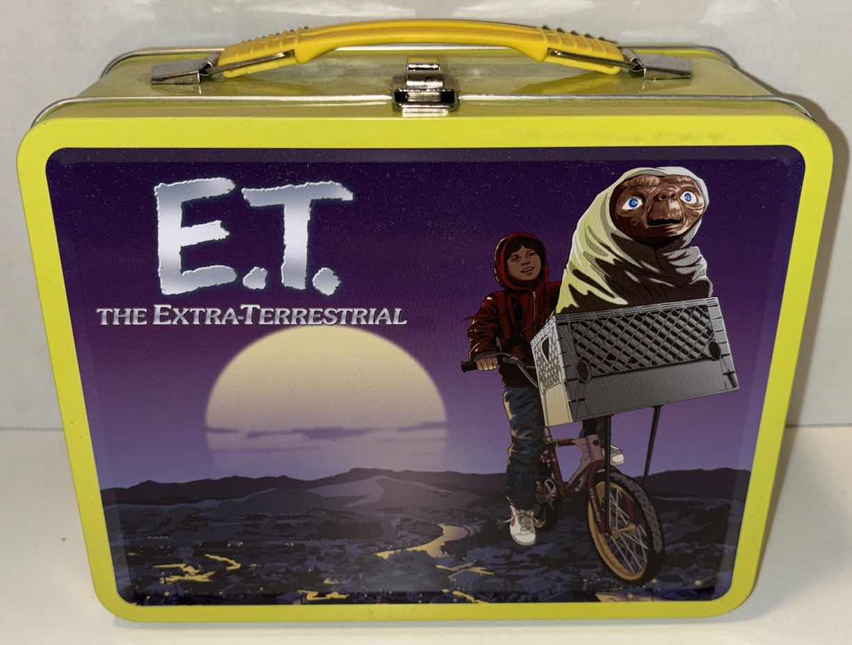 Photo 1 of NEW FACTORY ENTERTAINMENT TIN TOTE, “E.T. THE EXTRA-TERRESTRIAL”