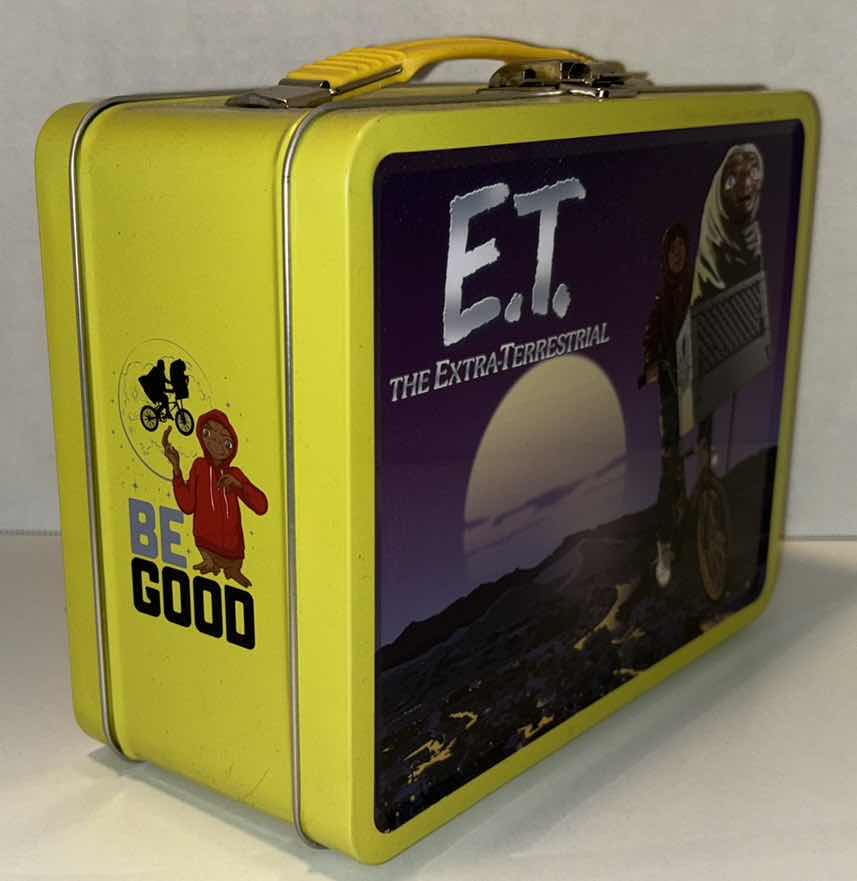 Photo 2 of NEW FACTORY ENTERTAINMENT TIN TOTE, “E.T. THE EXTRA-TERRESTRIAL”