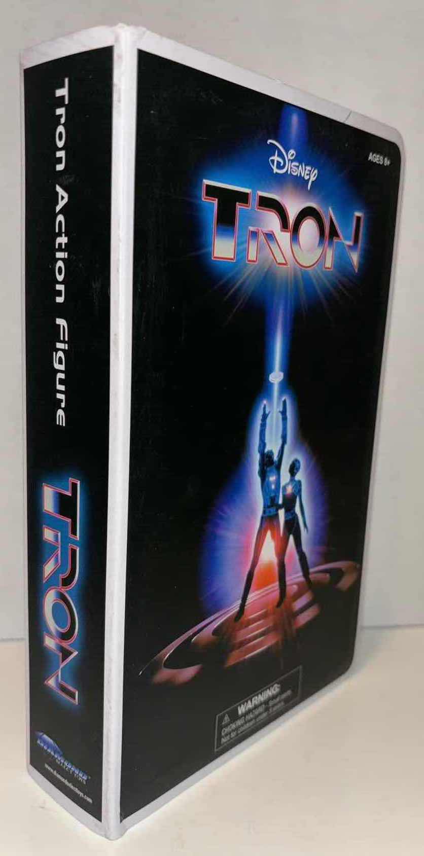 Photo 3 of NEW DIAMOND SELECT TOYS FACTORY SEALED DISNEY TRON ACTION FIGURE, LIMITED EDITION 1 OF 3,000