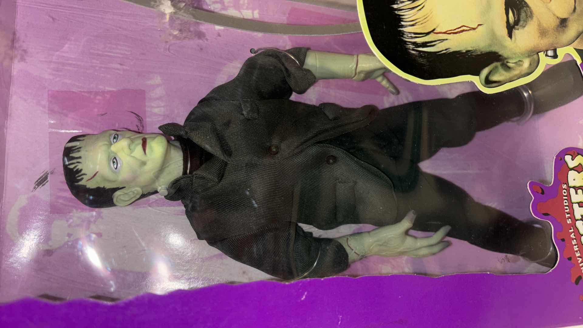 Photo 2 of NEW 1998 HASBRO SIGNATURE SERIES UNIVERSAL STUDIOS MONSTERS 12” ACTION FIGURE “FRANKENSTEIN”