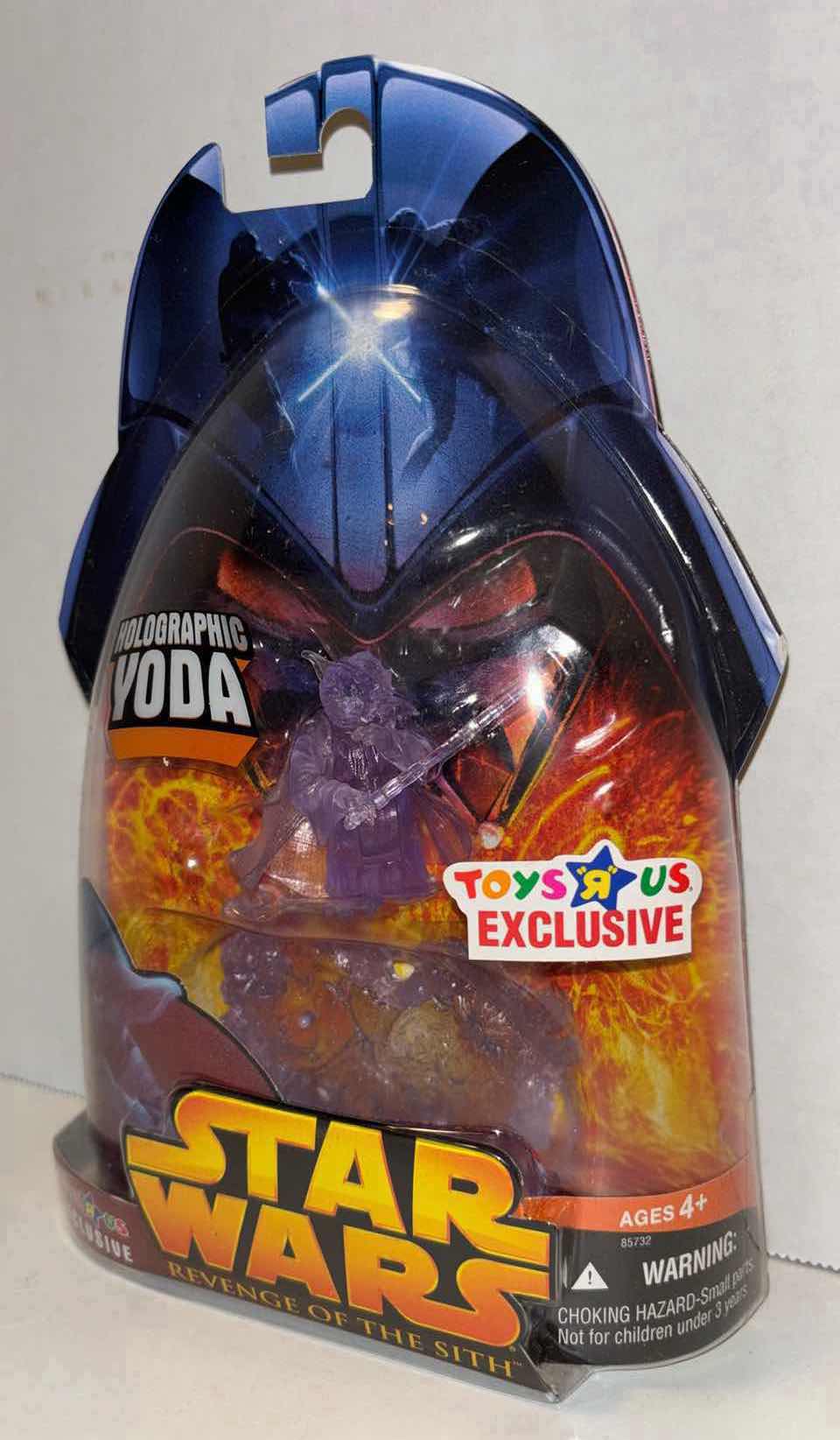 Photo 1 of NEW HASBRO 2005 TOYS R US EXCLUSIVE STAR WARS REVENGE OF THE SITH “HOLOGRAPHIC YODA” IN CLEAR PROTECTIVE CLAMSHELL CASE