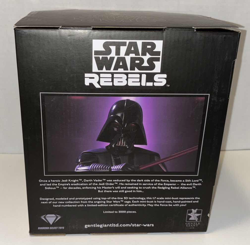 Photo 4 of NEW DIAMOND SELECT TOYS GENTLE GIANT LTD STAR WARS “DARTH VADER” 1:7 SCALE MINI BUST