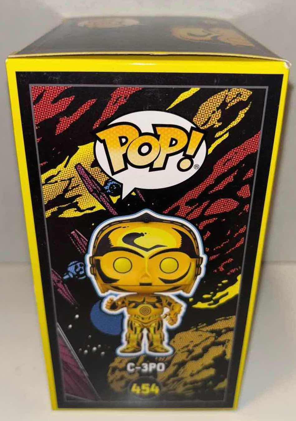 Photo 2 of NEW FUNKO POP! STAR WARS BOBBLEHEAD-HEAD VINYL FIGURE, 2-PACK #454 “C-3PO” TARGET EXCLUSIVE & FUNKO POCKET POP! KEYCHAIN “R2-D2”