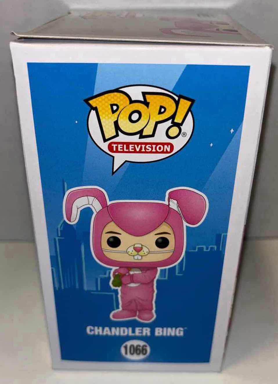 Photo 3 of NEW FUNKO POP! TELEVISION FRIENDS 2021 TARGET CON LIMITED EDITION EXCLUSIVE FLOCKED VINYL FIGURE, #1066 CHANDLER BING