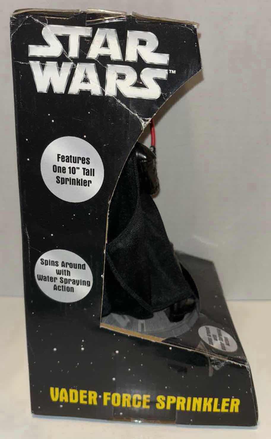 Photo 3 of NEW SPORT FUN 2005 LUCAS FILM LTD STAR WARS VADER FORCE SPRINKLER