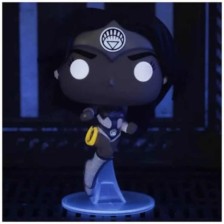 Photo 3 of NEW FUNKO POP! HEROES VINYL FIGURES, #423 80TH ANNIVERSARY WONDER WOMAN WHITE LANTERN (GLOW IN THE DARK) & #1124 ZACK SNYDER’S JUSTICE LEAGUE DIANA PRINCE