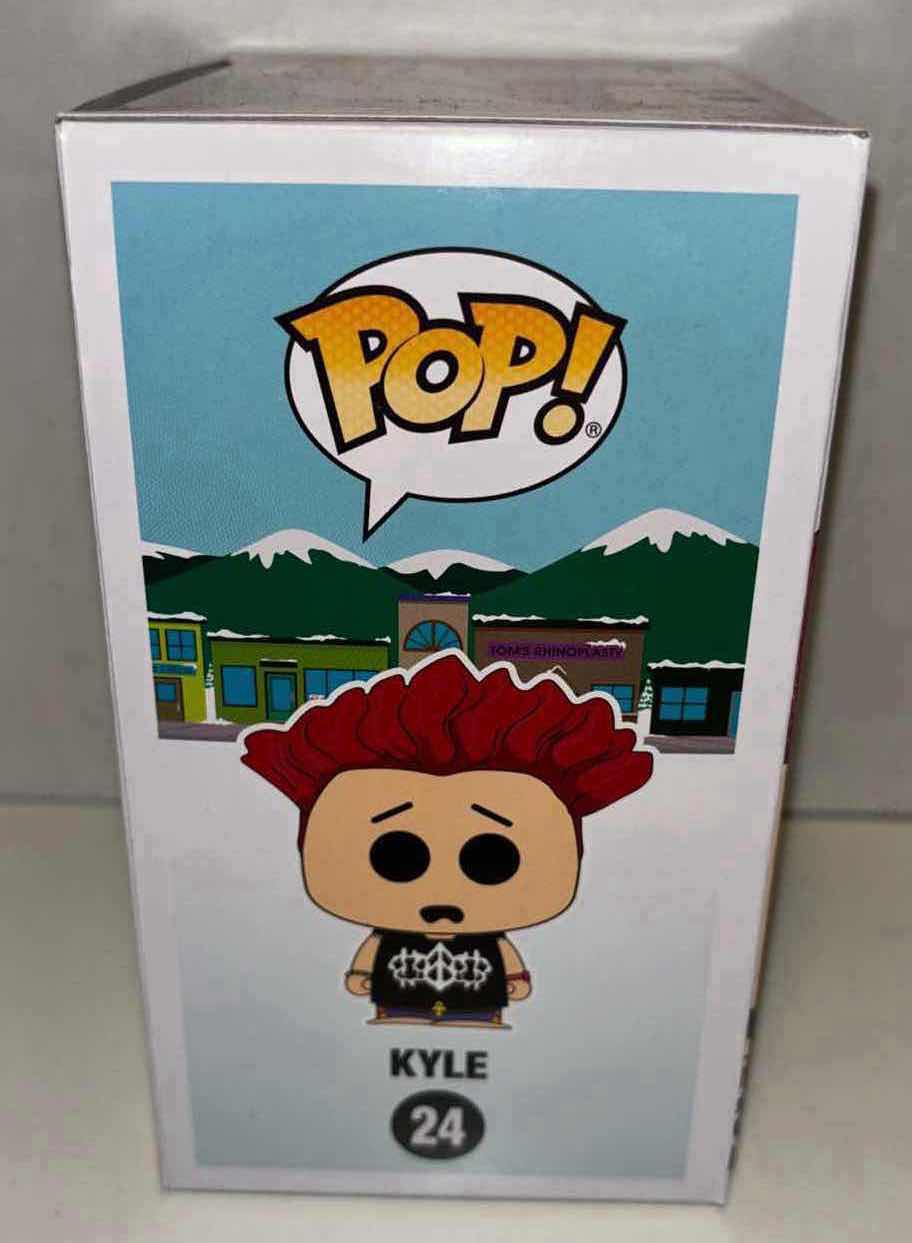 Photo 4 of NEW FUNKO POP! SOUTH PARK VINYL FIGURE & VINYL FIGURE KEYCHAIN, #24 KYLE & STAN POCKET POP! KEYCHAIN