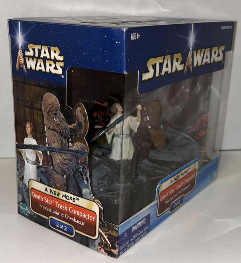 Photo 6 of NEW 2002 HASBRO STAR WARS A NEW HOPE DEATH STAR TRASH COMPACTOR SET OF 2, LUKE SKYWALKER & HAN SOLO (SET 1 OF 2) PRINCESS LEIA & CHEWBACCA (SET 2 OF 2)