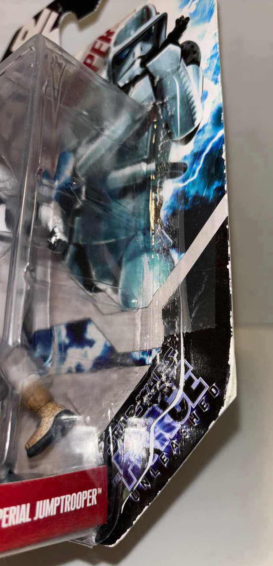 Photo 6 of NEW 2007 HASBRO STAR WARS 30TH ANNIVERSARY THE FORCE UNLEASHED FIGURE & ACCESSORIES “IMPERIAL JUMPTROOPER”