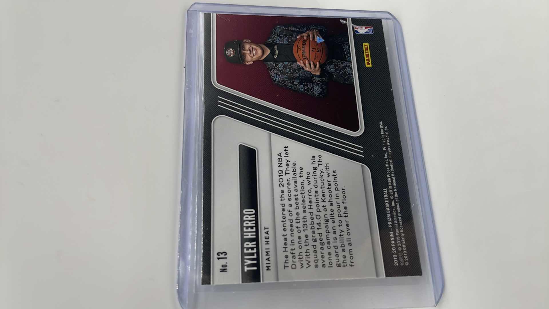 Photo 2 of 2019-20 TYLER HERRO PANINI ROOKIE CARD 13