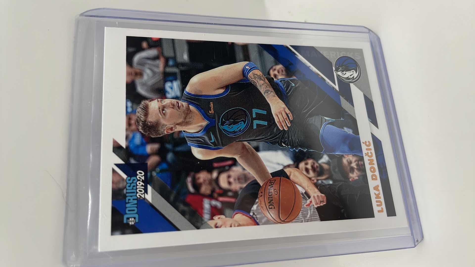 Photo 1 of 2019-20 LUKA DONCIC PANINI CARD 46