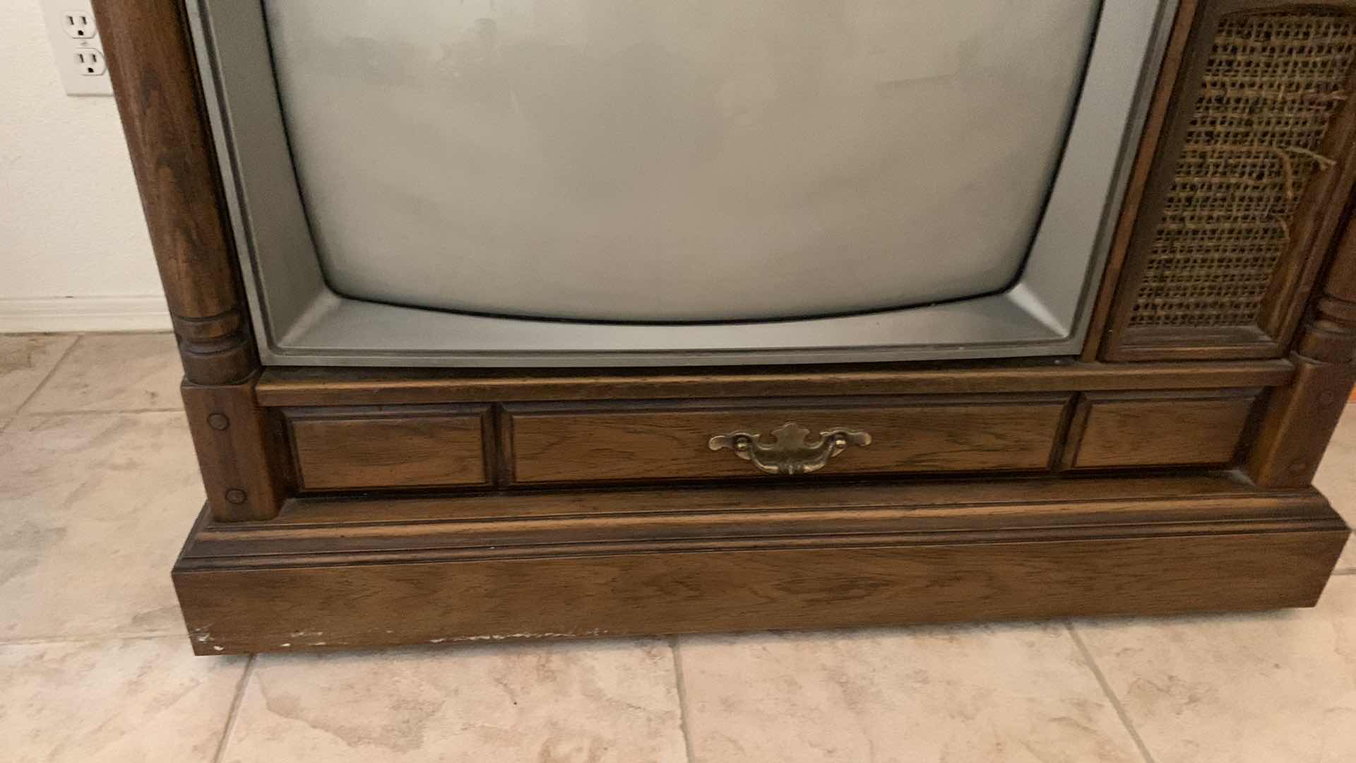 Photo 4 of VINTAGE  MAGNAVOX TELEVISION IN WOOD CABINET  37” x 19” x H30”