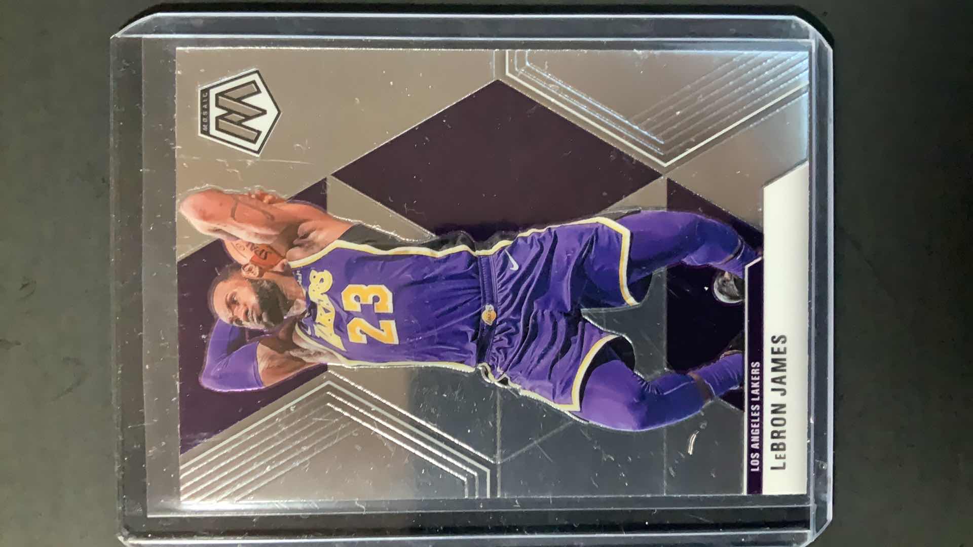 Photo 1 of 2020 PANINI LEBRON JAMES