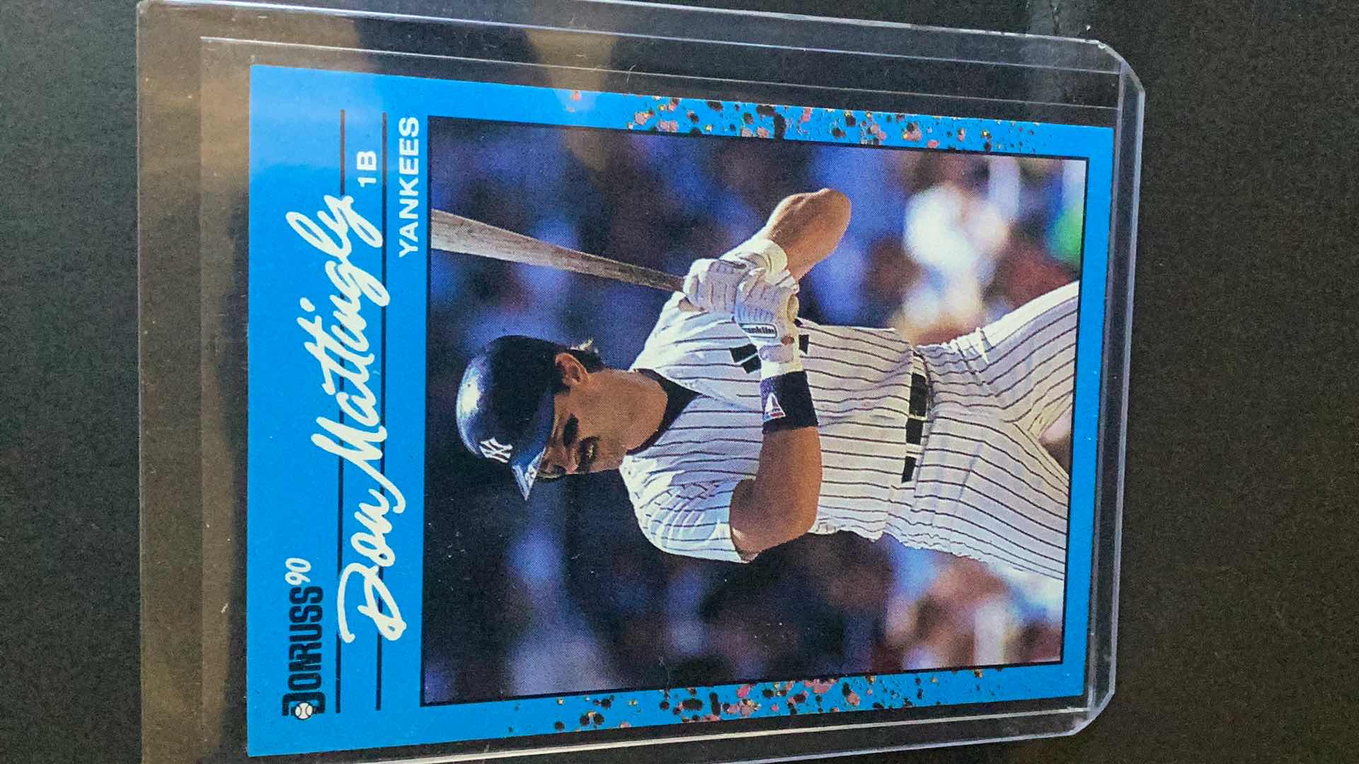 Photo 1 of 1990 DON MATTINGLY DONRUSS LEAF #38