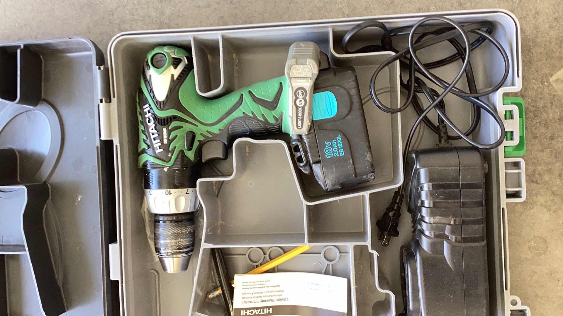 Photo 2 of HITACHI DS 180MR ELECTRIC POWERDRILL WITH BATTERIES AND CASE