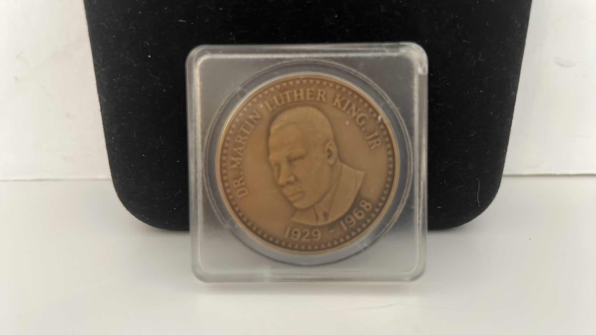 Photo 1 of MARTIN LUTHER KING JR 1929-1968 COIN TOKEN