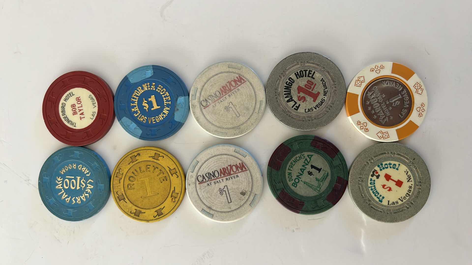 Photo 2 of 10- VINTAGE $1 CASINO CHIPS