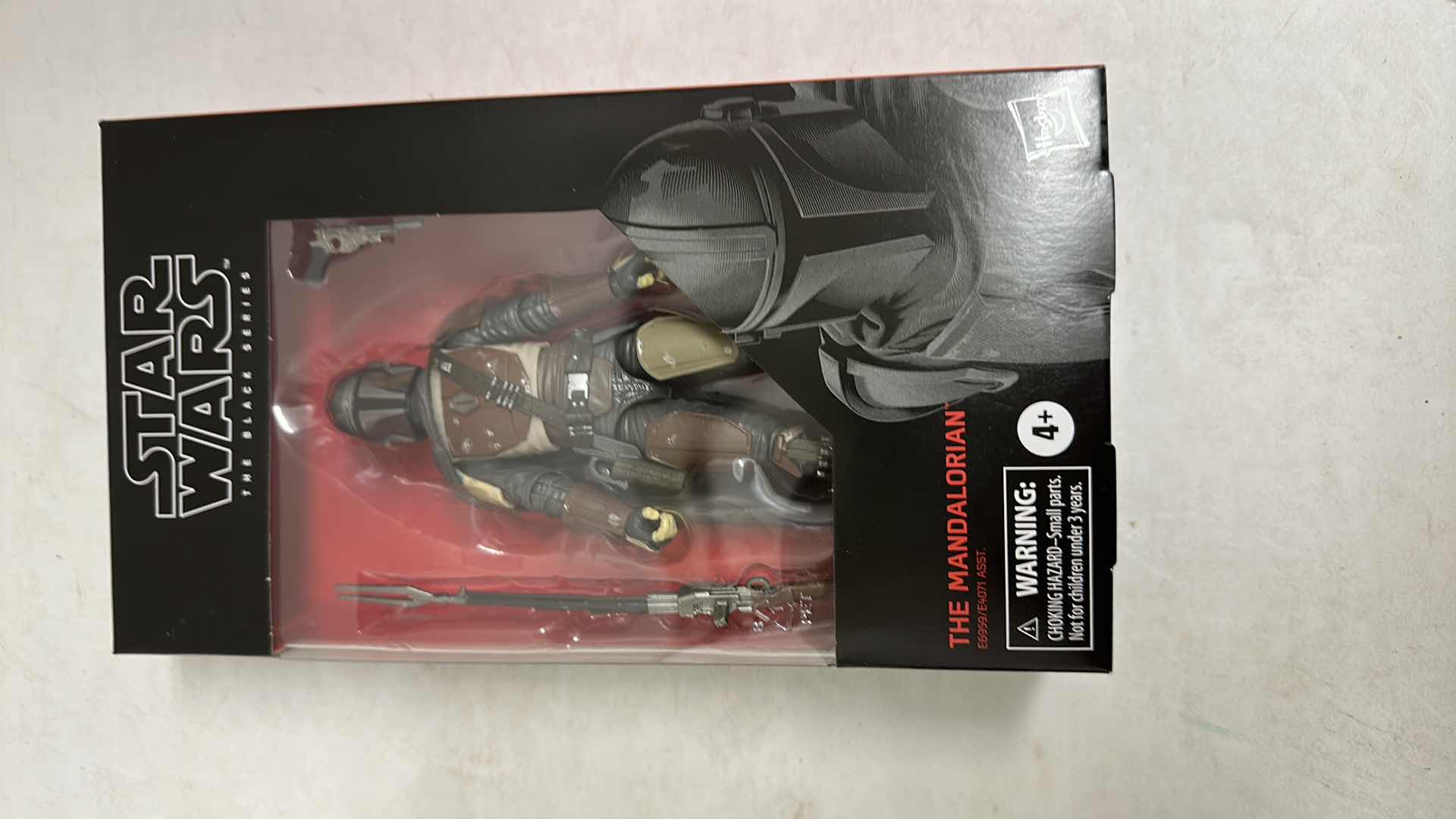 Photo 1 of NIB STAR WARS THE MANDALORIAN 29.99