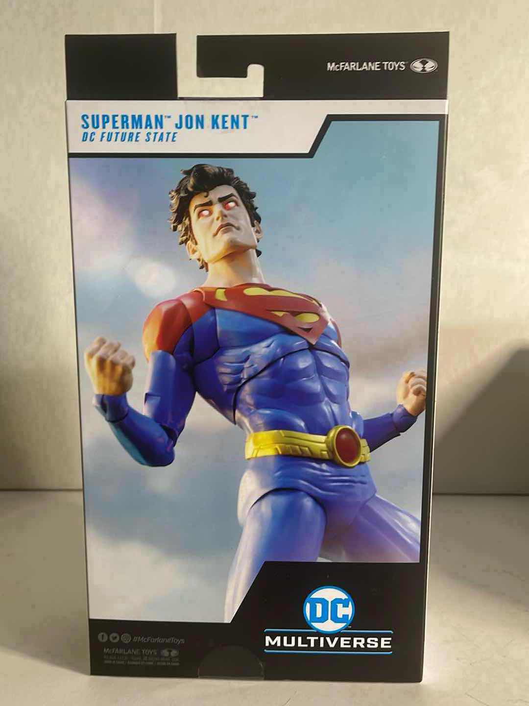 Photo 2 of DC MULTIVERSE DC FUTURE STATE SUPERMAN JON KENT ACTION FIGURE- RETAIL PRICE $22.99