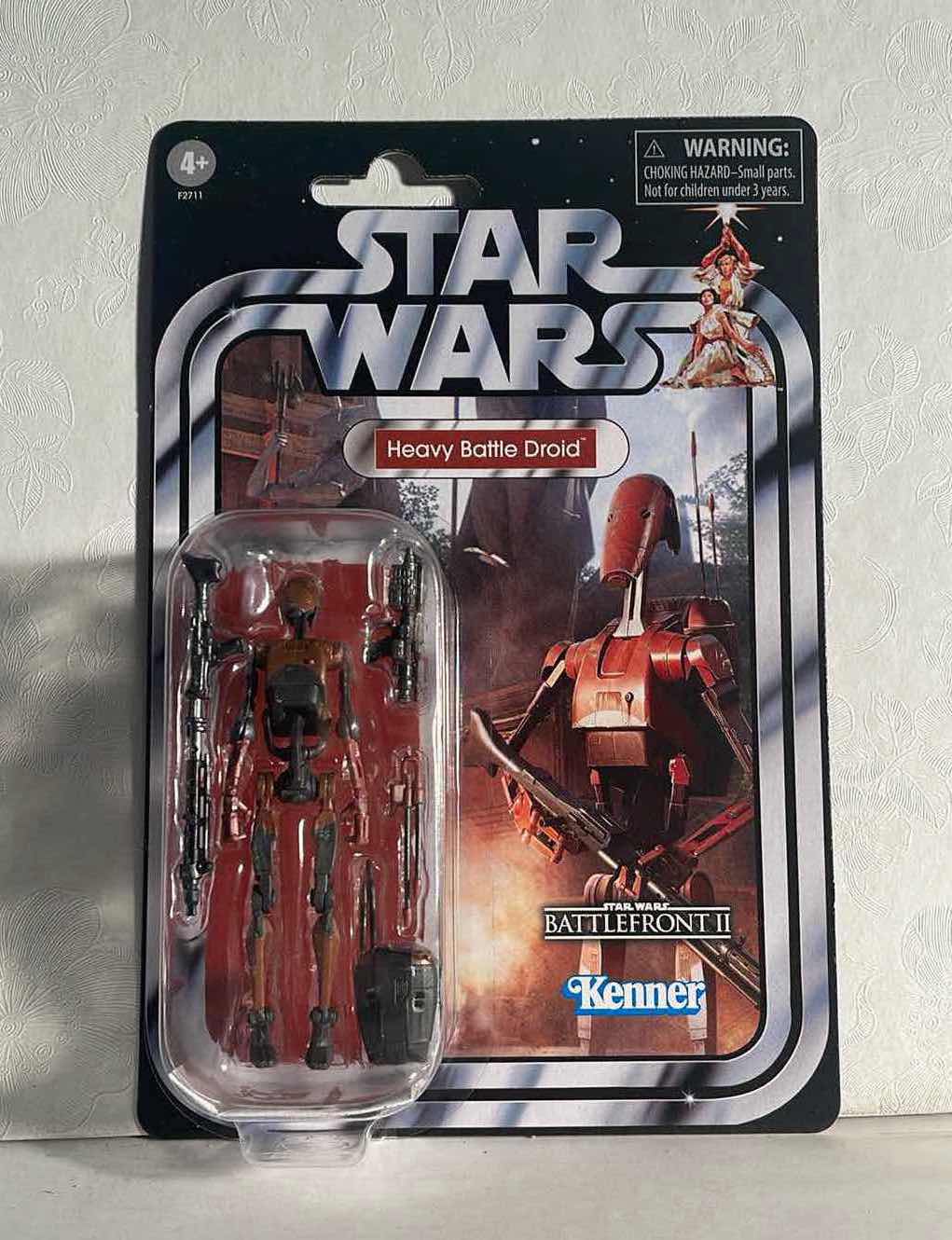Photo 1 of NIB STAR WARS THE VINTAGE COLLECTION “HEAVY BATTLE DRAOID ACTION FIGURE – RETAIL PRICE $19.99