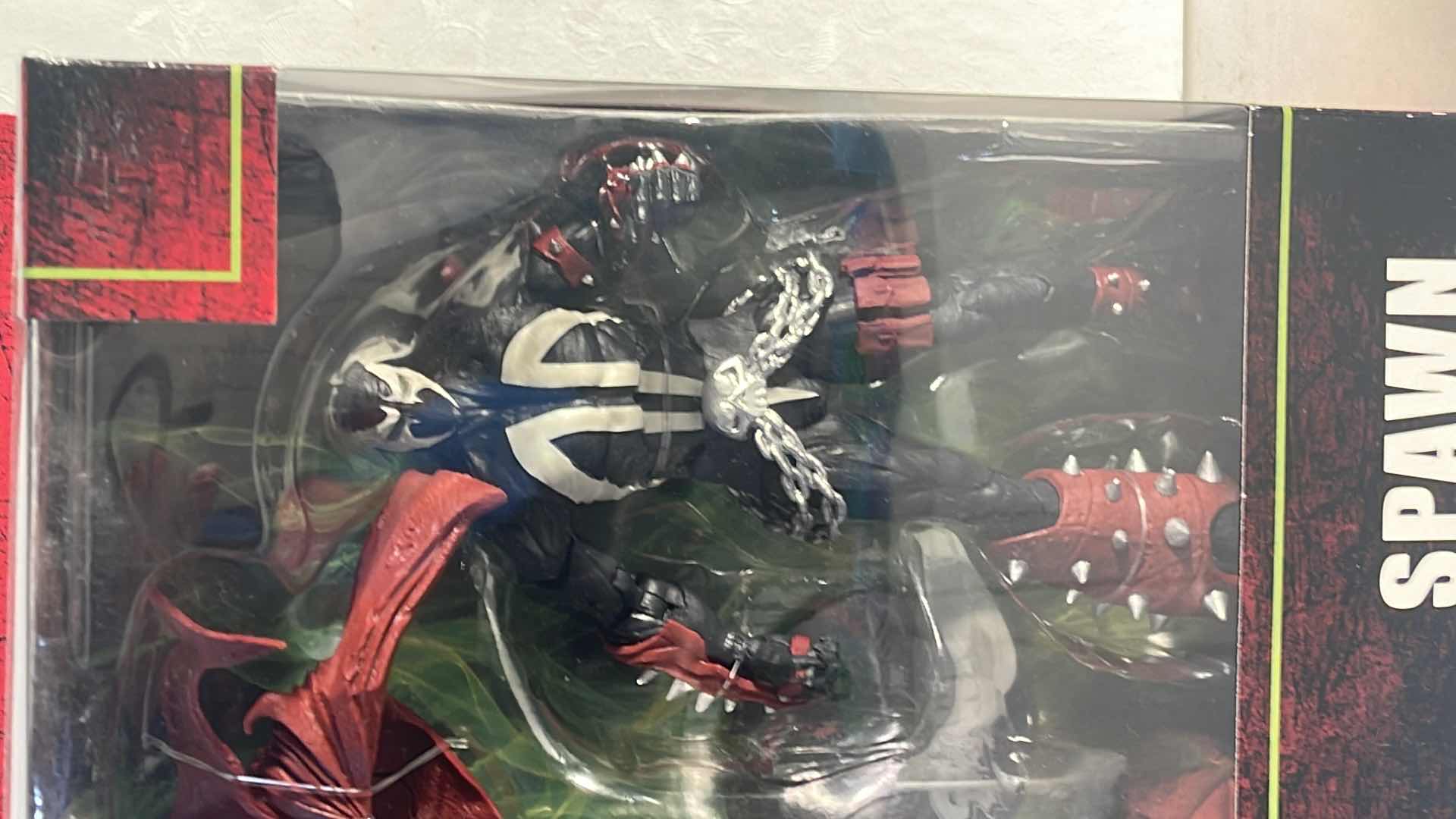 Photo 2 of NIB SPAWN (WITH THRONE) ACTION FIGURE AND ACCESSORIES, MCFARLANE TOYS - RETAIL PRICE $49.95