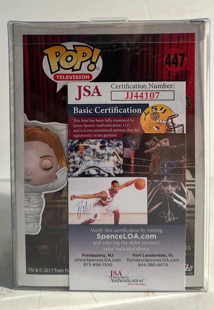 Photo 2 of NIB SIGNED FUNKO POP w/coa TELEVISION- TWIN PEAKS “LAURA PALMER” TOTAL RETAIL PRICE $125.00