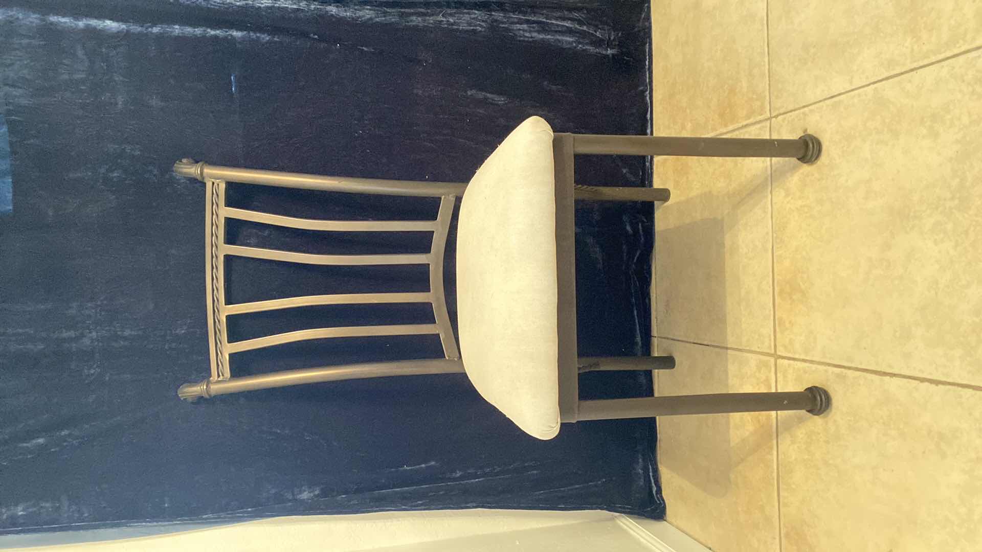 Photo 4 of DINING CHAIR