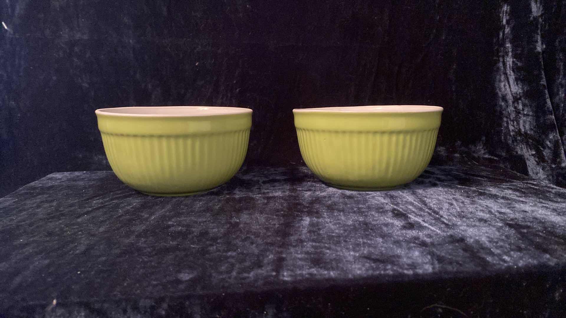 Photo 3 of 2 GREEN  RIBBED BOWLS