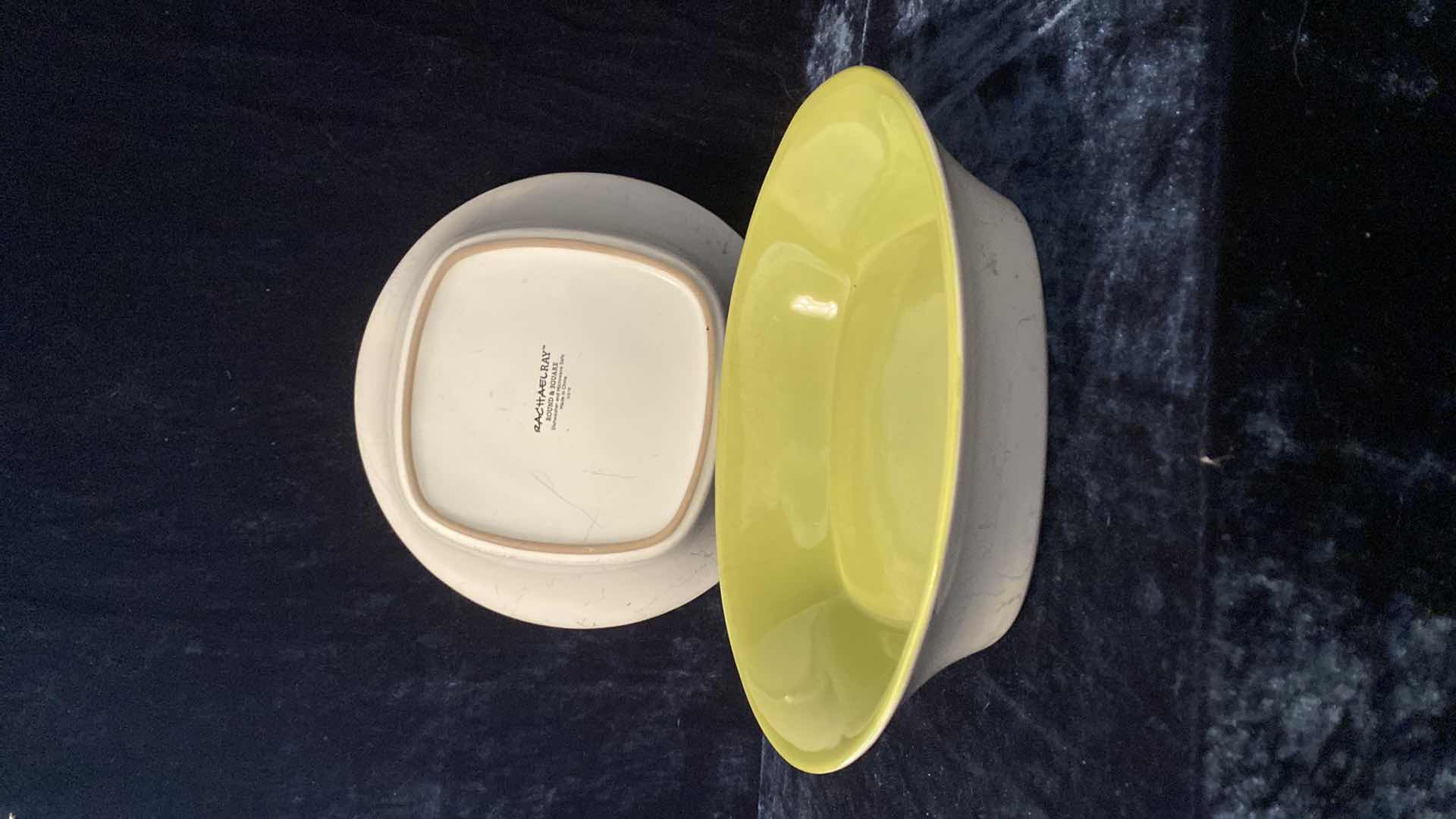 Photo 1 of 2 GREEN RACHAEL RAY ROUND AND SQUAR BOWLS