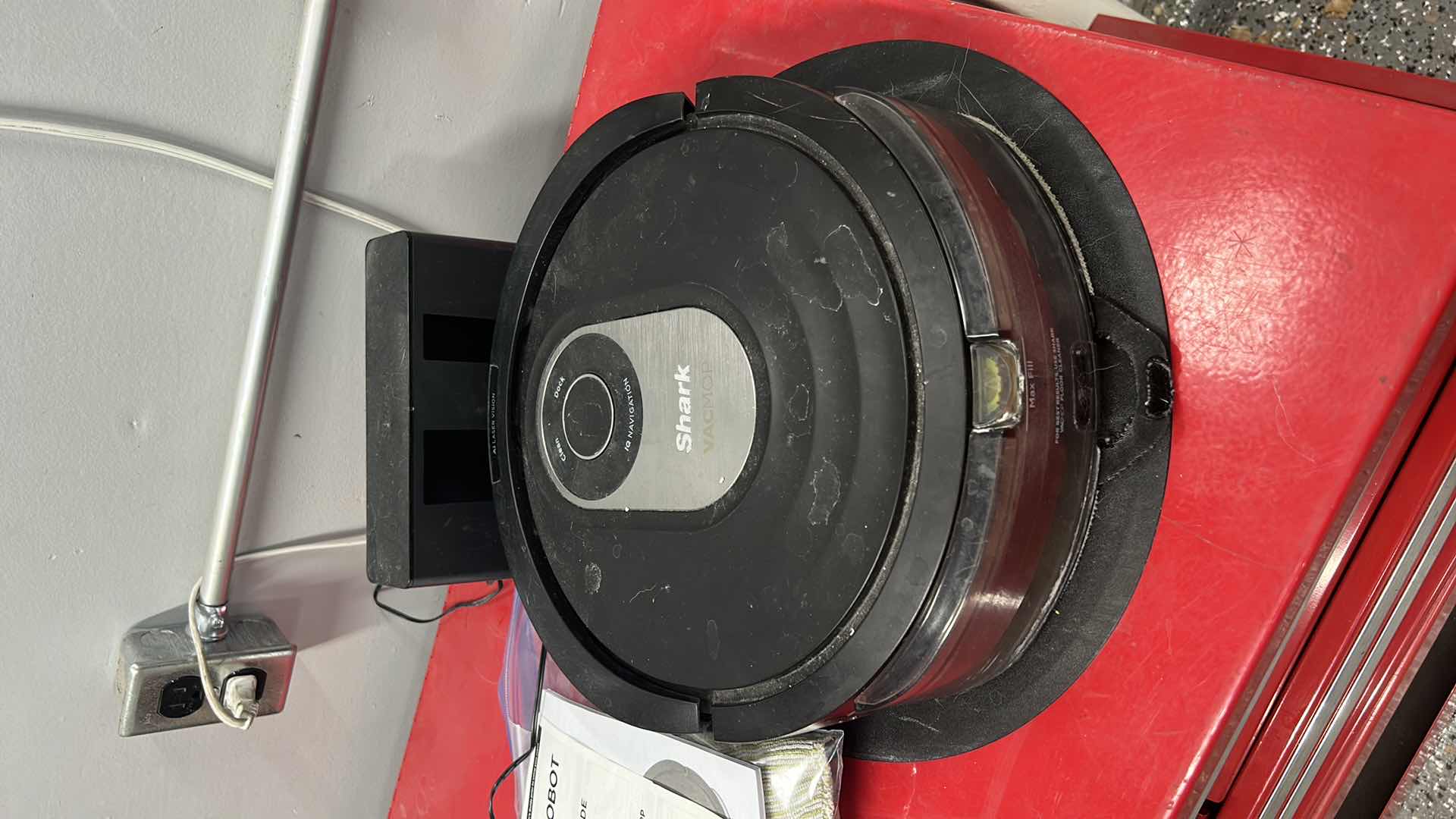 Photo 2 of SHARK AI ROBOT VAC MOP