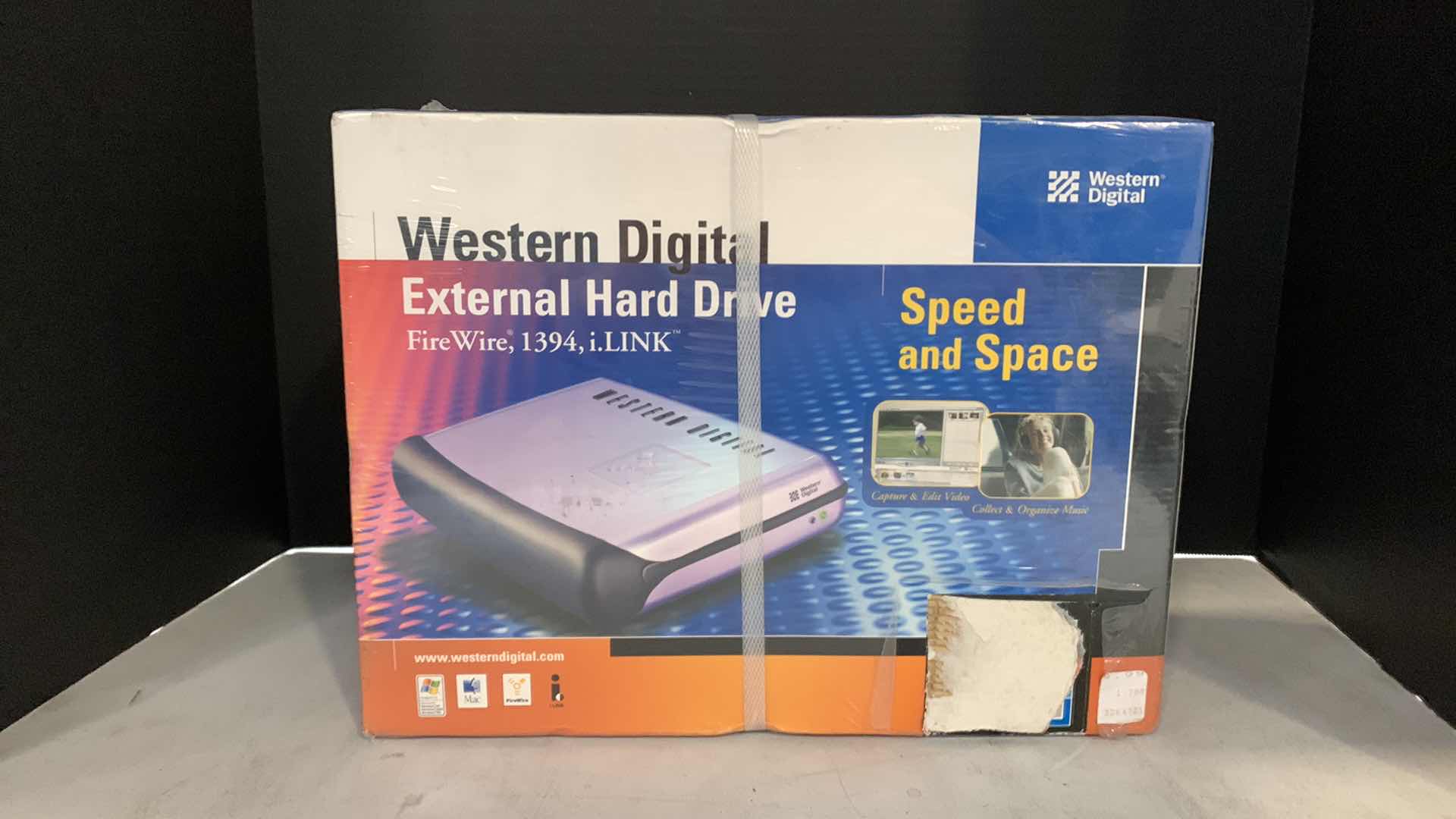 Photo 3 of NEW WESTERN DIGITAL HARD DRIIVE