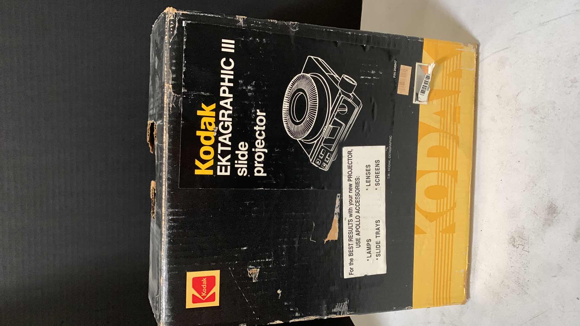 Photo 1 of KODAK EKTAGTAPHIC III SLIDE PROJECTOR