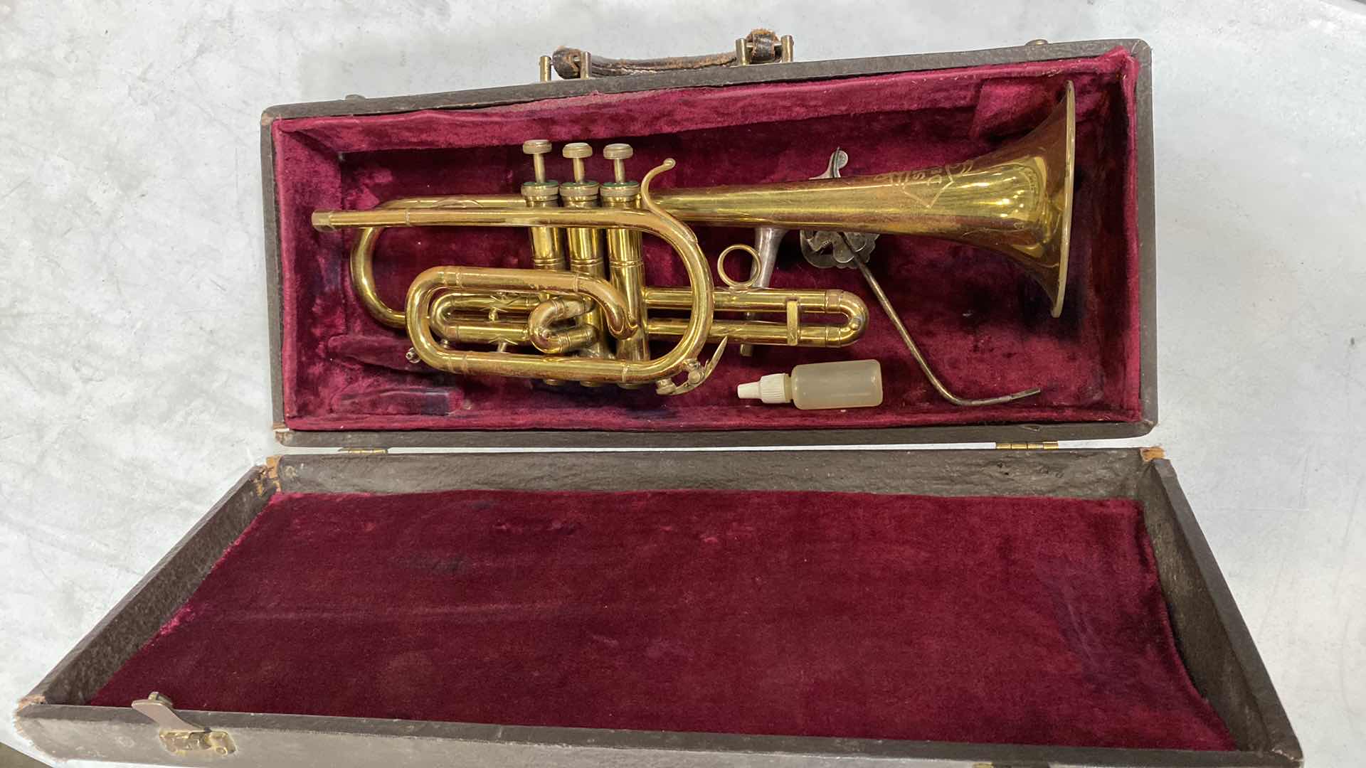 Photo 1 of STAR DELUXE TRUMPET IN CASE