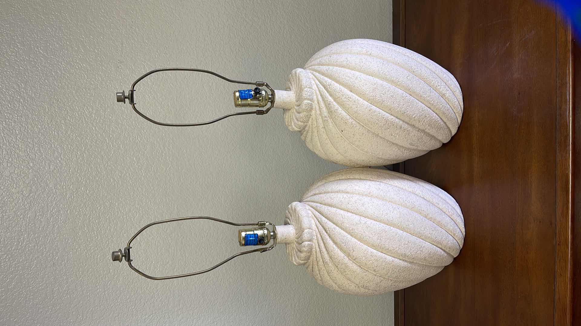 Photo 1 of 2 SHELL DESIGNED TABLE LAMPS H270