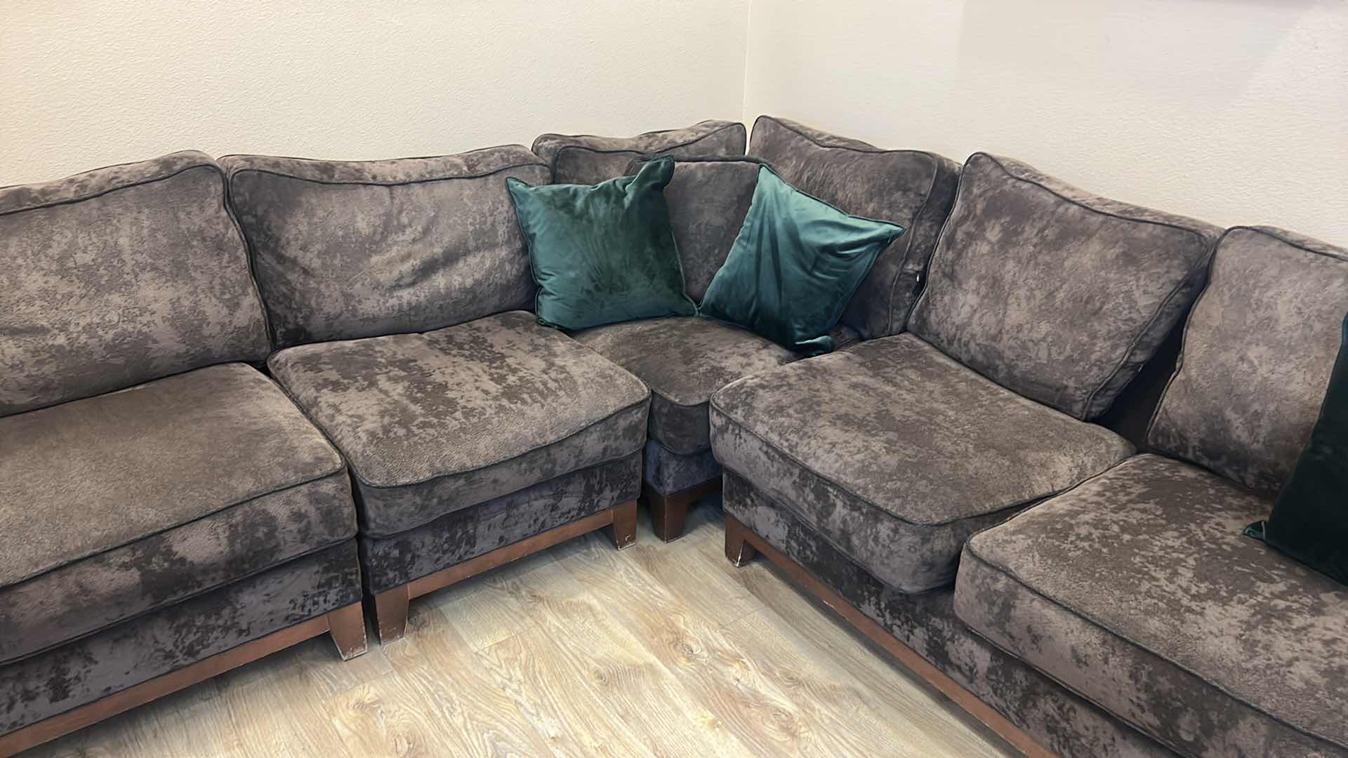 Photo 3 of J RAYMOND COLLECTION BROWN 4 PIECE SECTIONAL WITH PILLOWS 10’ x 8’