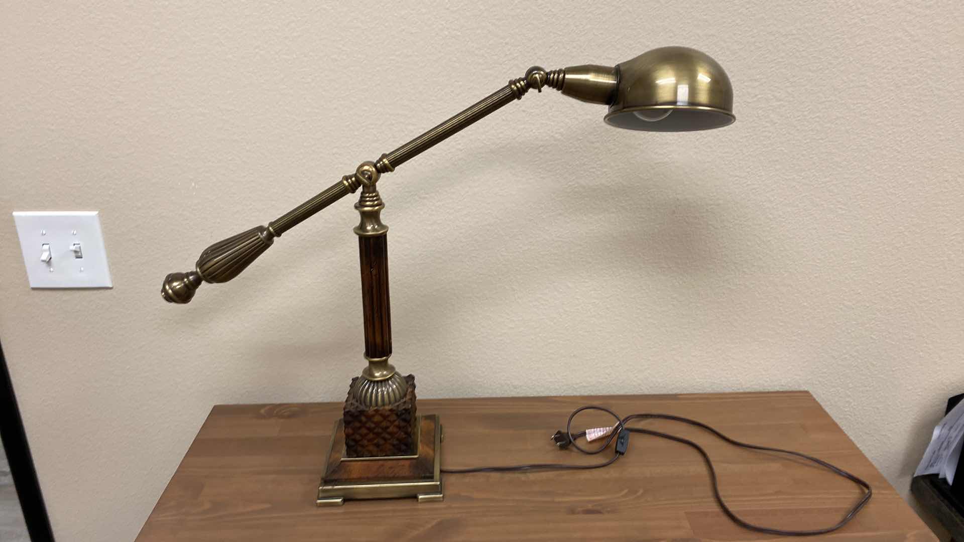 Photo 1 of BROWN AND BRASS METAL DESK LAMP H22”