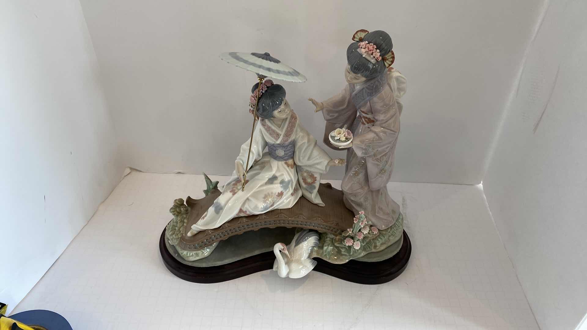 Photo 7 of SIGNED RARE VINTAGE LLADRO "SPRINGTIME IN JAPAN" SIGNED 1445 FIGURINE 14” X 12”