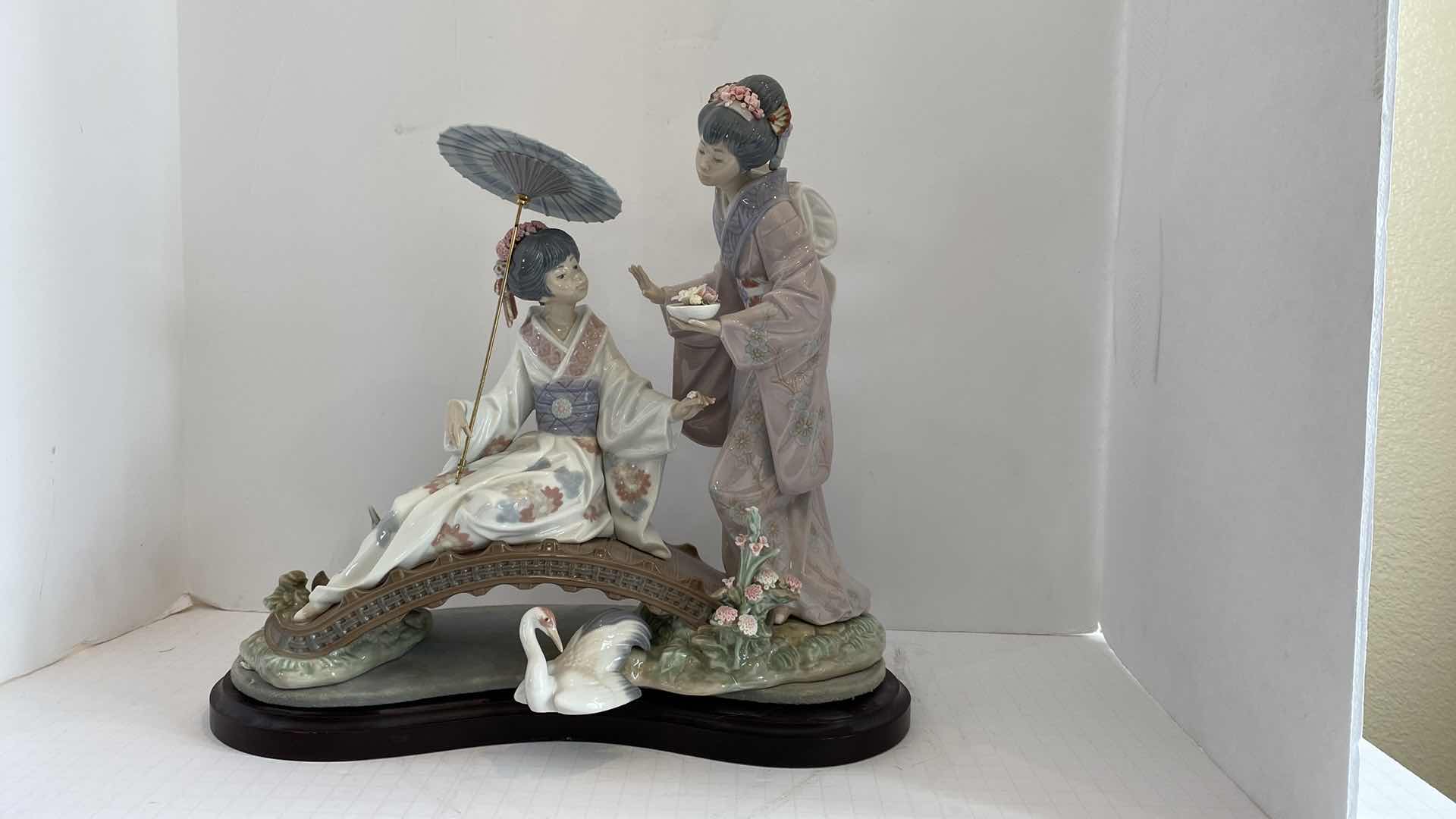 Photo 5 of SIGNED RARE VINTAGE LLADRO "SPRINGTIME IN JAPAN" SIGNED 1445 FIGURINE 14” X 12”