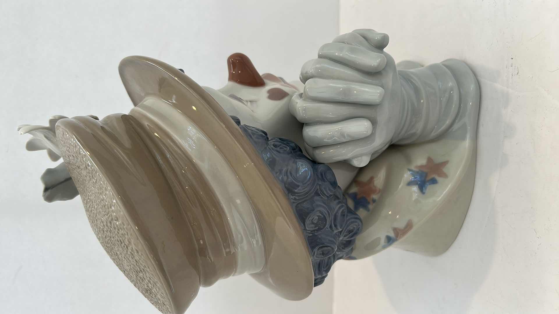 Photo 2 of RARE LLADRO "CLOWN MELANCHOLY" PORCELAIN FIGURINE H12"