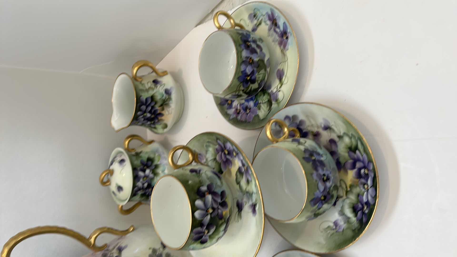 Photo 4 of 37 PCS-VINTAGE LEONARD VIENNA AUSTRIA "PUPRLE FLOWERS W GOLD LEAF" CHINA COFFEE SERVICE AND DESSERT PLATES 