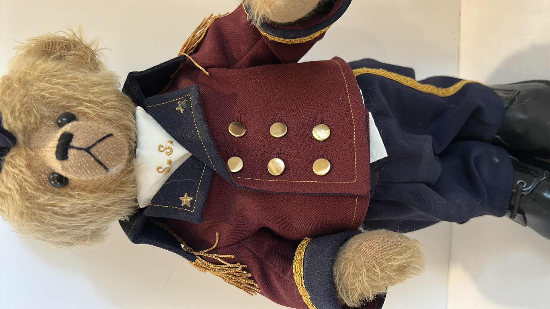 Photo 3 of BEAR THREADS LAURA SANCHEZ, GEORGE WASHINGTON BEAR H19”