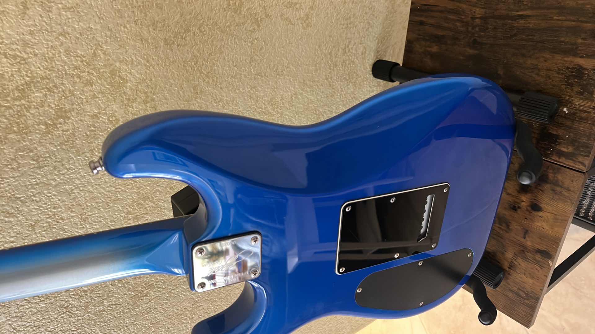 Photo 9 of GIGLIOTTI SIGNED BONAMASSA BLUE ELECTRIC GUITAR